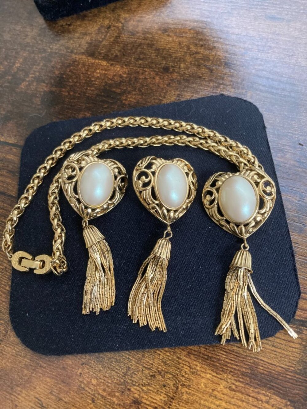 Vintage Richelieu Pendant Pierced Earrings Set Hearts Gold Tone Filligree